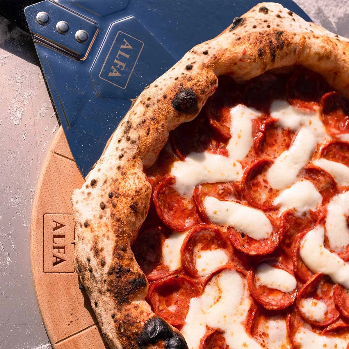 Alfa Forni Pizzaofen Moderno Portable, Gas, Antik Rot 2 Alfa Forni Pizzaofen Moderno Portable, Gas, Antik Rot – Bild 2