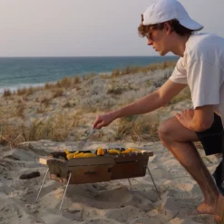 Knister Grill Premium – Tragbarer Holzkohlegrill Aus Edelstahl -Petromax Verkaufsgeschäft knister grill premium tragbarer holzkohlegrill aus edelstahl 3396bd65fc7683d5e3ce02c22a59b0dc