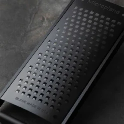 Microplane Black Sheep Reibe Grob -Petromax Verkaufsgeschäft microplane black sheep reibe grob 441adc43701e1f5d3675f7110db546eb