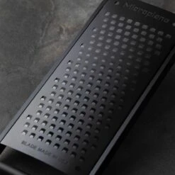 Microplane Black Sheep Reibe Sehr Grob 11 Microplane Black Sheep Reibe Sehr Grob -Petromax Verkaufsgeschäft microplane black sheep reibe sehr grob 80b759d8a1b4d30daa1416a5abd7e9a6