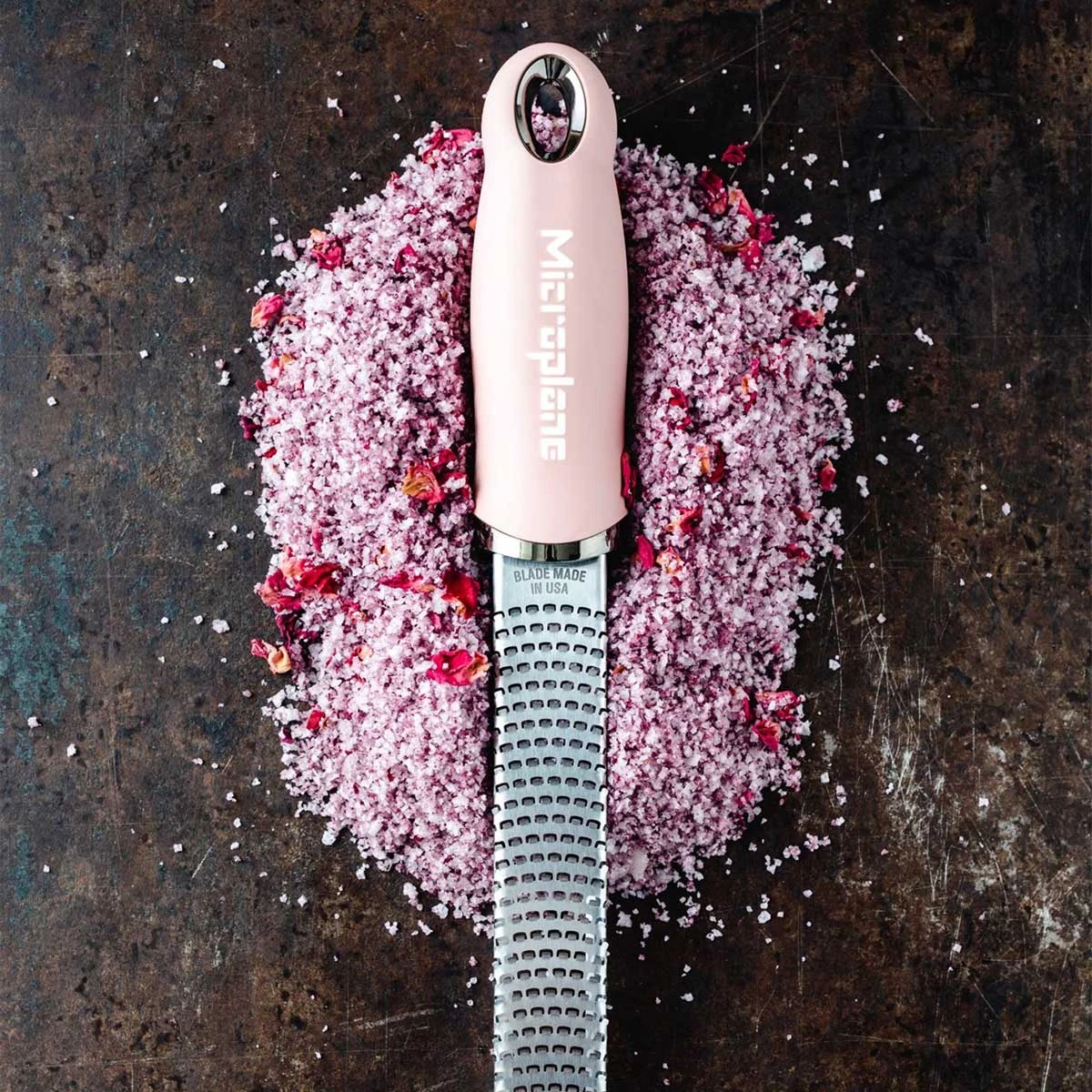 Microplane Premium Reibe / Zester, Altrosa 3 Microplane Premium Reibe / Zester, Altrosa – Bild 3