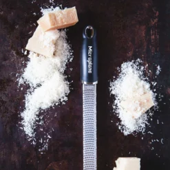 Microplane Premium Reibe / Zester, Schwarz -Petromax Verkaufsgeschäft microplane premium reibe zester schwarz 00a762d9fd37e852924993ae25a6e540