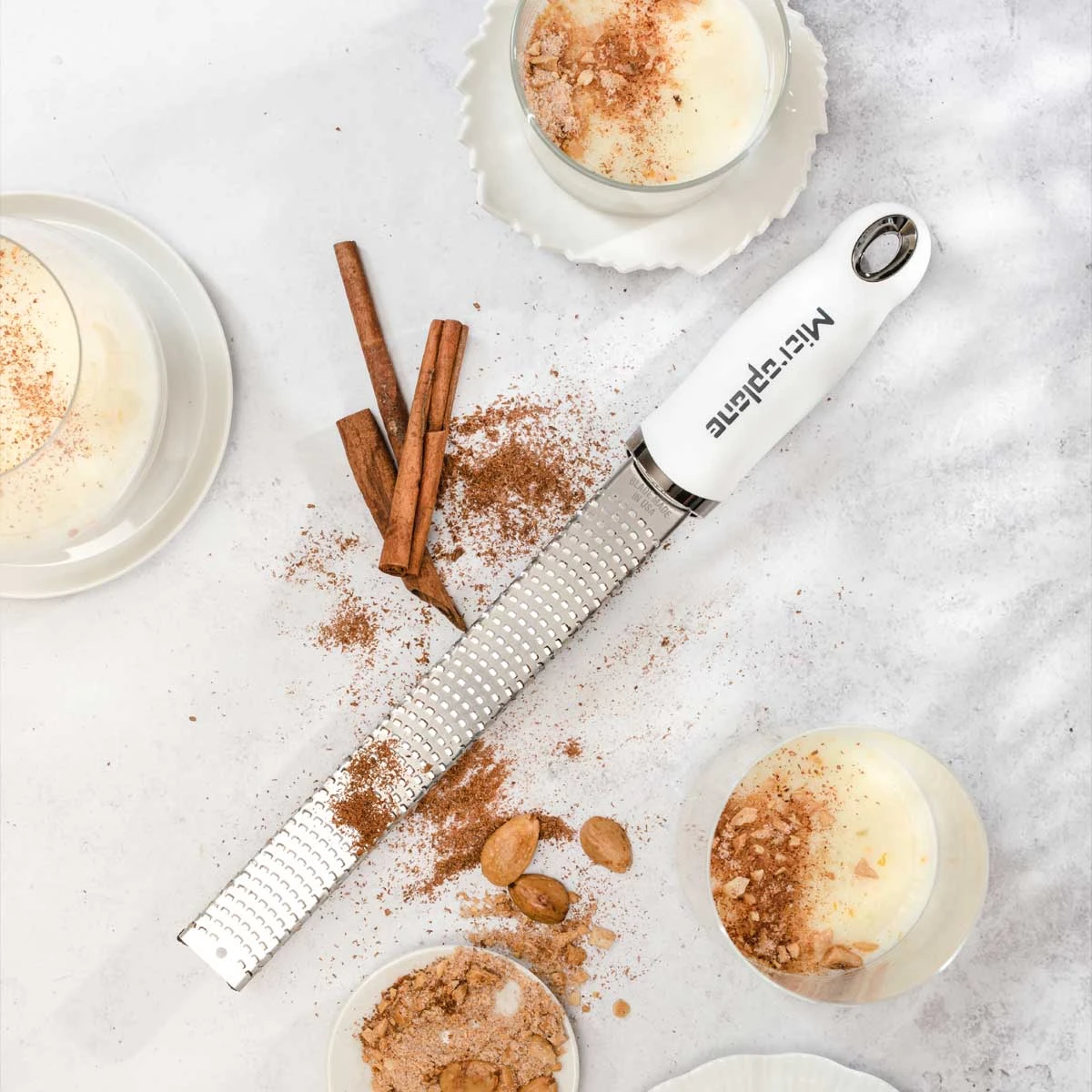 Microplane Premium Reibe / Zester, Weiß 5 Microplane Premium Reibe / Zester, Weiß – Bild 5