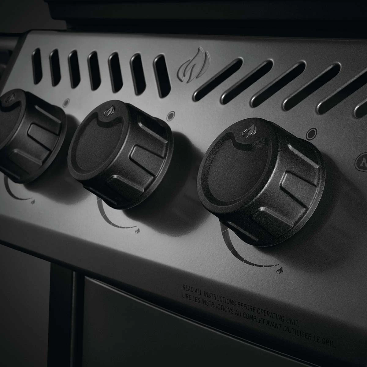 Napoleon Freestyle 425, 4 Hauptbrenner, Mit Sizzle Zone Seitenbrenner, Graphit 11 Napoleon Freestyle 425, 4 Hauptbrenner, Mit Sizzle Zone Seitenbrenner, Graphit – Bild 11