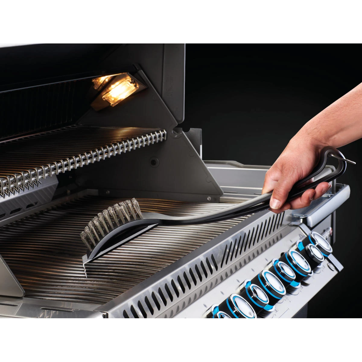 Napoleon Grillbürste Mit Edelstahlborsten & Kunststoffgriff, 48 Cm 2 Napoleon Grillbürste Mit Edelstahlborsten & Kunststoffgriff, 48 Cm – Bild 2