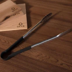 OFYR Grillzange, 30 Cm -Petromax Verkaufsgeschäft ofyr grillzange 30 cm a5441d2fdcdc34e353eacefec9d40cdc